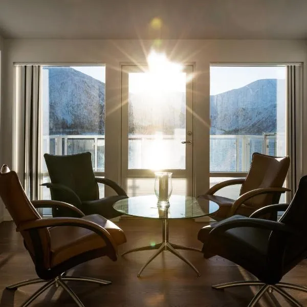 Penthouse Leilighet TorskenSenteret、Torskenのホテル