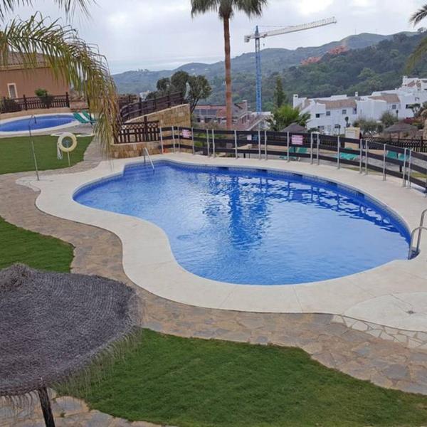 R30 Mountain and sea views 3 bedroom apartment