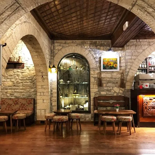 Hotel Mangalemi, Hotel in Berat