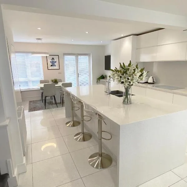 Summer House Terrace、ヨービルのホテル