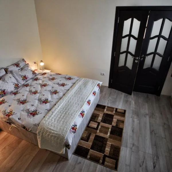 FLORI'S Apartment, hotel en Brasov