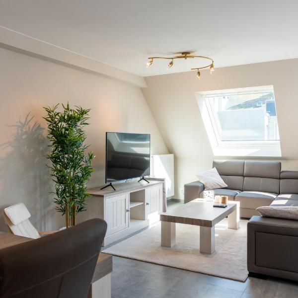 Spacious apartment in the heart of Ostend near the sea