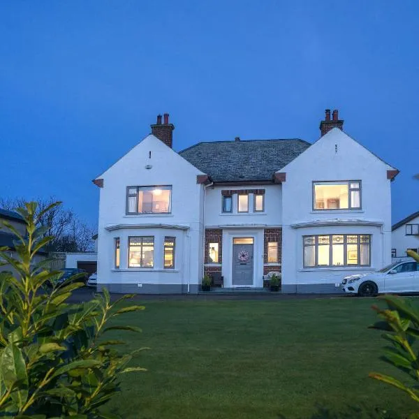 Larkhill House, hotel in Portrush