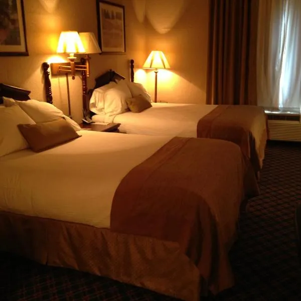 Comfort Inn & Suites Columbus North, hotel v destinaci Columbus