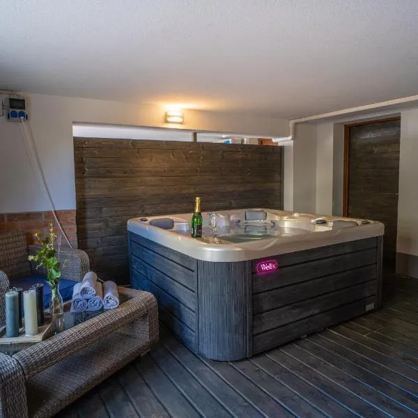 4 ÁSZ Deluxe Apartman, hotel in Gyula