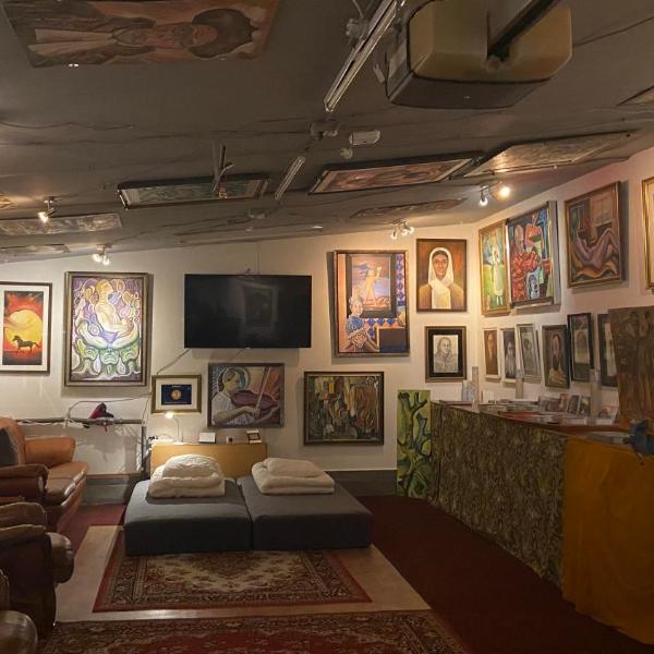 Brimarsbrú sleep inn-art Gallery