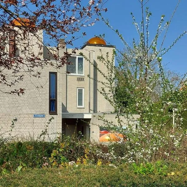 Bed & Breakfast de Koepeltjes, hotel in Zoetermeer
