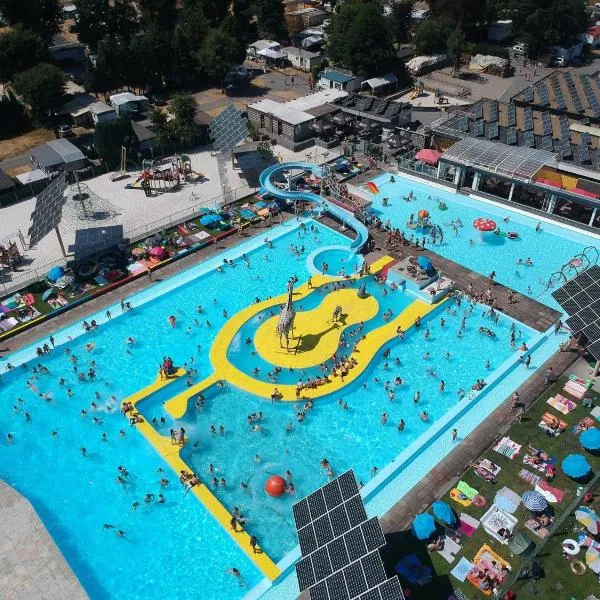 Glamping Belgisch Limburg, hotel v destinaci Opglabbeek