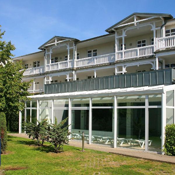 Ferienwohnung in zentraler Lage und mit Balkon - Haus Strandeck FeWo 14