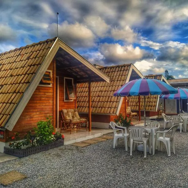 Residencial Chalés Riviera, hotel v destinaci Matinhos