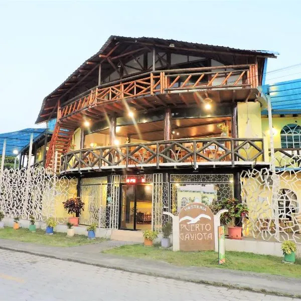 Hotel Puerto Gaviota, hotel i Tonsupa