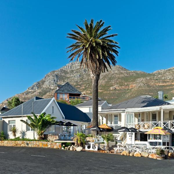 Boulders Beach Hotel, Cafe and Curio shop