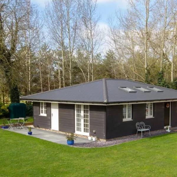 Breckland Cottage - Secluded Country Getaway, hotel di Hockwold cum Wilton