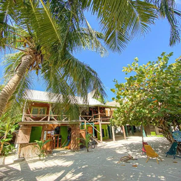 Bella's Backpackers Hostel, Hotel in Caye Caulker