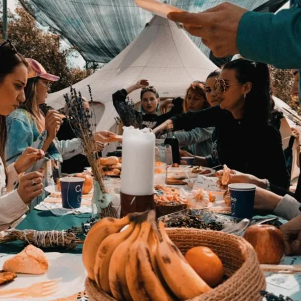 אוהל הזית, hotell sihtkohas Maʼor