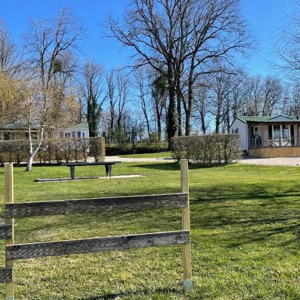 Jura mobile home、Marignyのホテル