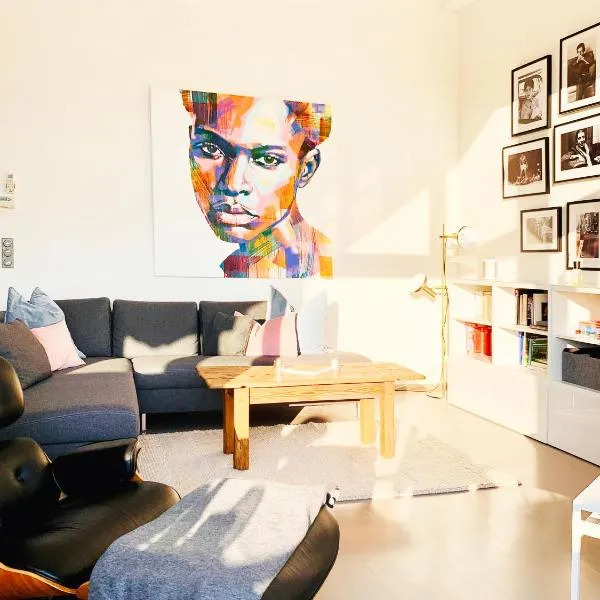 Ferienwohnung Sommer - mit privatem Seezugang, hotel in Seeboden