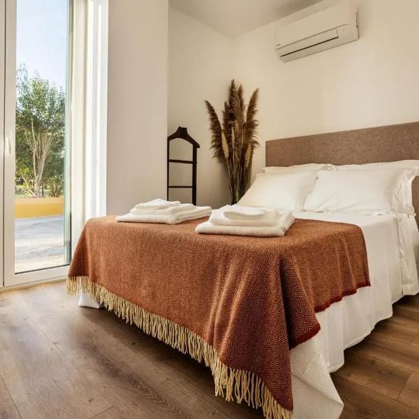 QSF Agro Turismo Quinta da Sagrada Família, hotel in Évora