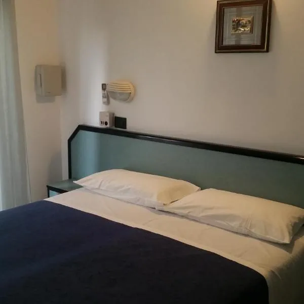 Hotel Caravelle, hotel din Riccione