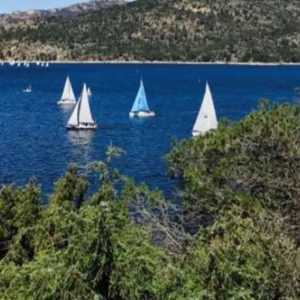 Naturaleza en el pantano de San Juan, ξενοδοχείο σε San Martin de Valdeiglesias