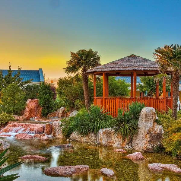 Portofelice Camping Village, hotel in Eraclea Mare