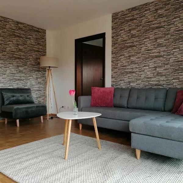 FeWo mit Burgblick, Hotel in Kreuzwertheim