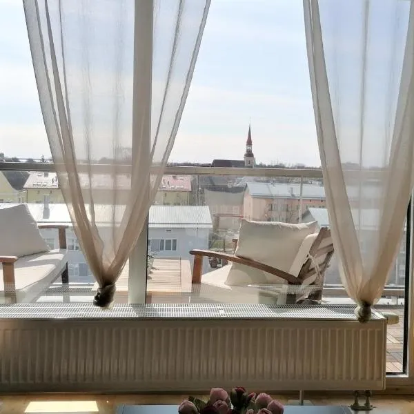 Aida 5 City Center Apartment, hotel in Pärnu