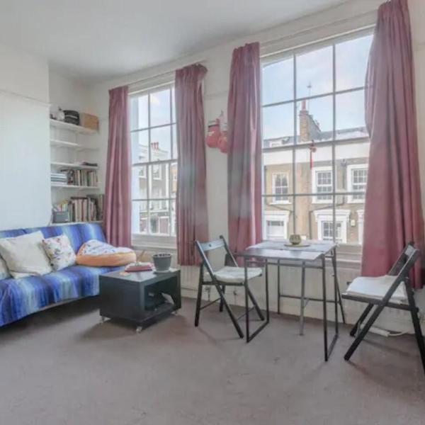 Lovely Victorian Flat for 6 in Stoke Newington