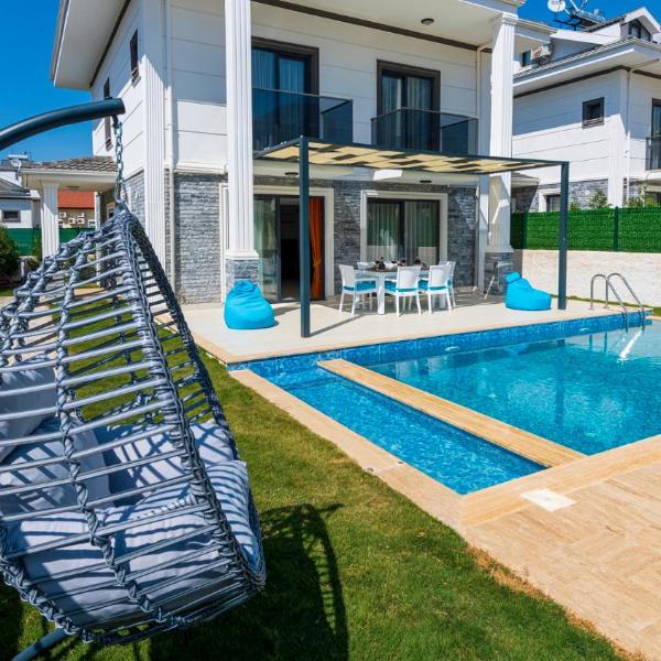 Hisar 1 - 4 Bedroom Holiday Villa in Hisarönü