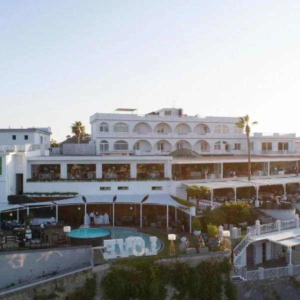 Hotel Il Gabbiano, מלון בבאקולי