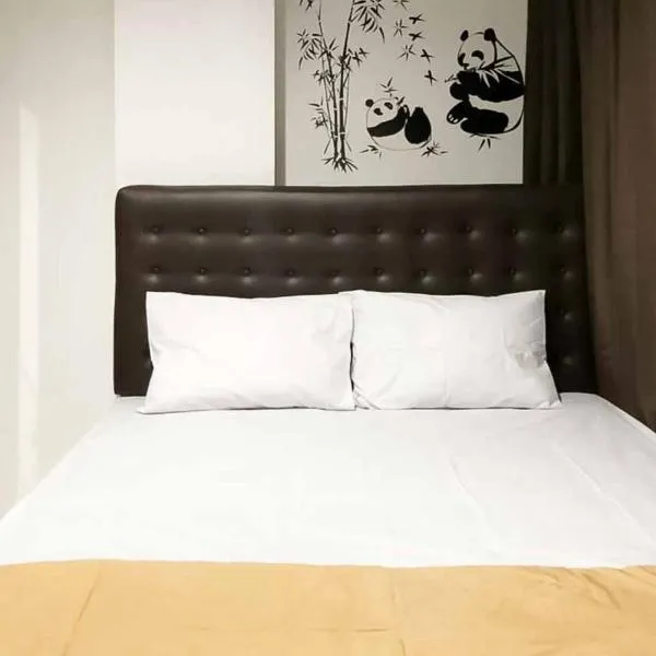 SAS Guest House Mitra RedDoorz At Darmo Park 2 Surabaya, hotel a Surabaya