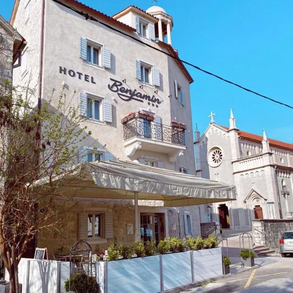 Benjamin Hotel, hôtel à Kaštela