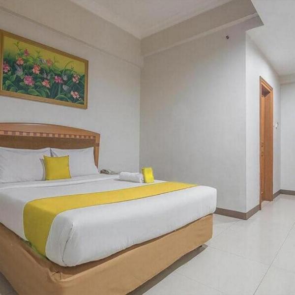 Hotel Yehezkiel Surapati Mitra RedDoorz