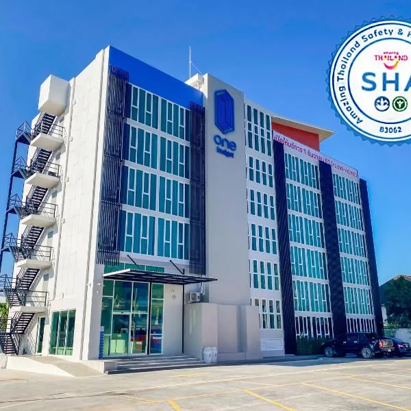 วัน บัดเจท เชียงราย สนามบิน One Budget Hotel Chiangrai Airport, hotel v destinaci Čiang Rai