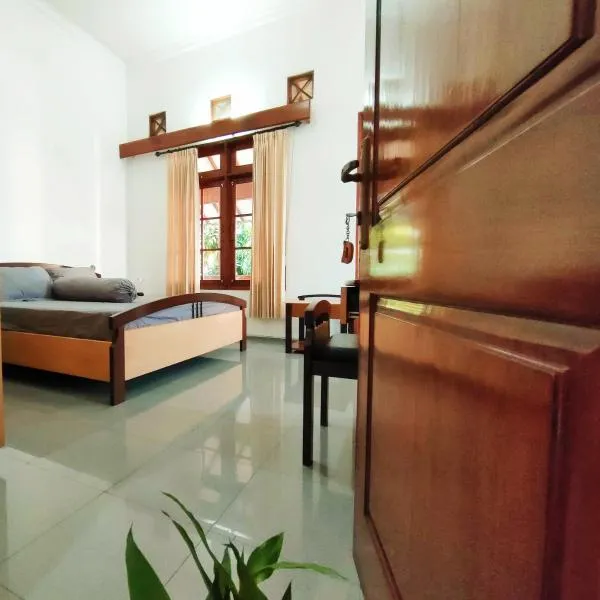 Ayodya Inn , Yogyakarta Lodging , Digital Nomads , Entrepreneurs Centre , CoWorking Space , CoLiving , Kost Lengkap , Exclusive Boarding House and Student Accommodation in Jogjakarta City Center !, hotel v destinaci Yogyakarta