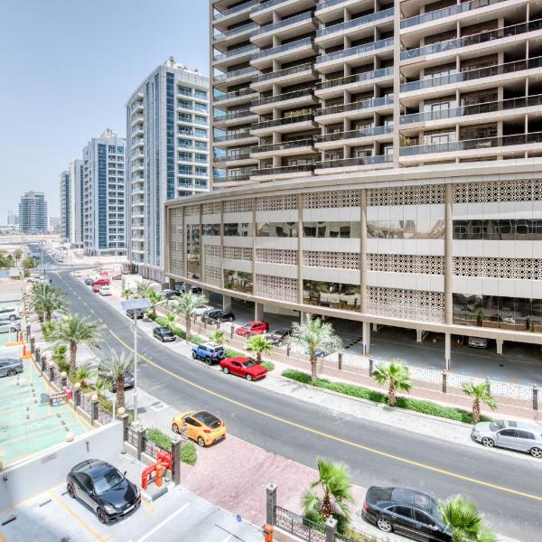 Gentle Studio in Uniestate Sports Tower Dubai Sports City by Deluxe Holiday Homes