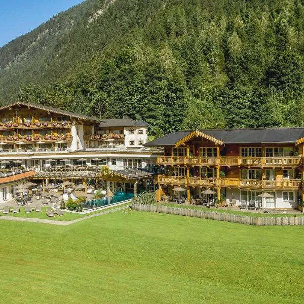Living & Spa Vitalhotel Edelweiss, hotel u gradu Nojštift im Štubajtal