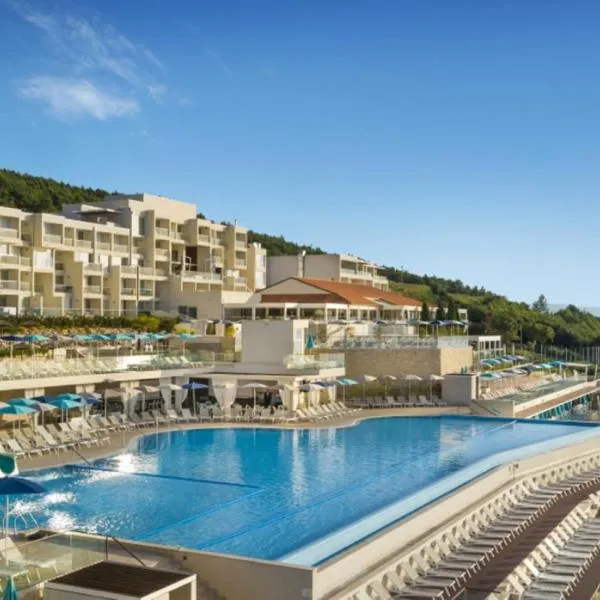 Valamar Bellevue Resort - All Inclusive, hotel em Rabac