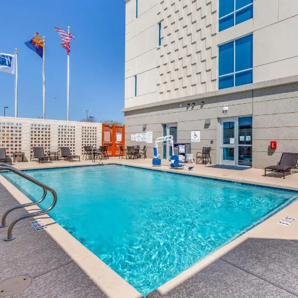 Holiday Inn Express & Suites - Phoenix Dwtn - State Capitol by IHG, hotel di Phoenix