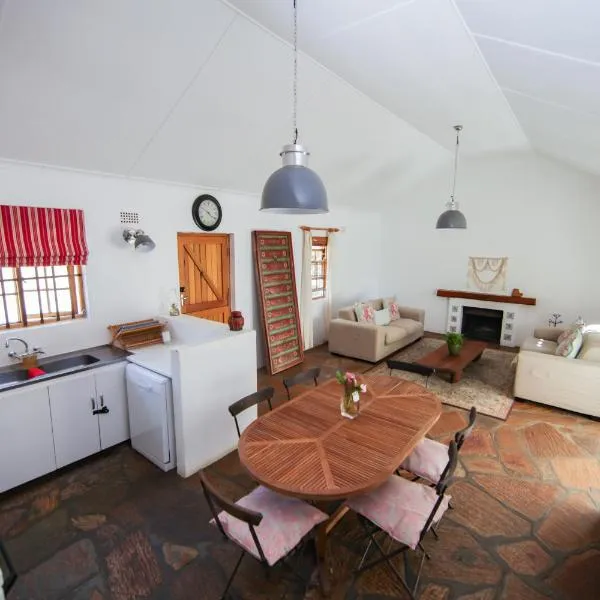Waterfall Farm Self-Catering Cottages Citrusdal, hôtel à Citrusdal