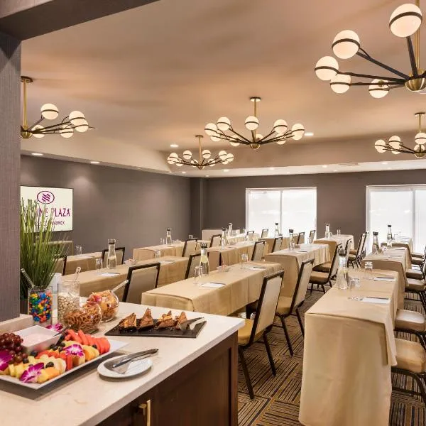 Crowne Plaza Providence-Warwick (Airport) by IHG, hotel a Warwick