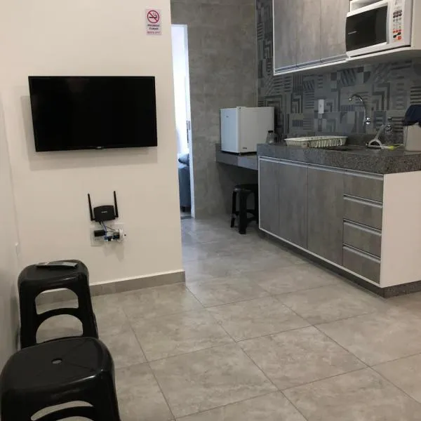 Apt no centro,a 800mts do pátio do forró, hotel in Caruaru