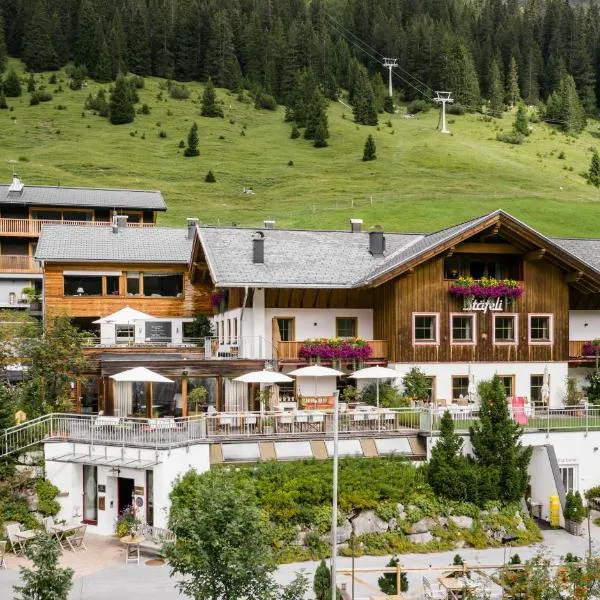 Hotel Stäfeli, hotel in Lech am Arlberg