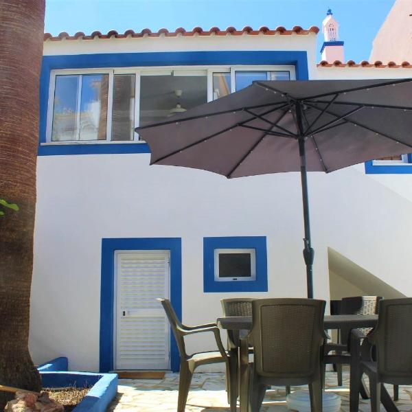 LovelyStay - Casa Palmeira Azul