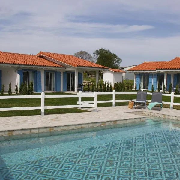 El Pueblín de Ribadesella, hotel v destinaci Ribadesella