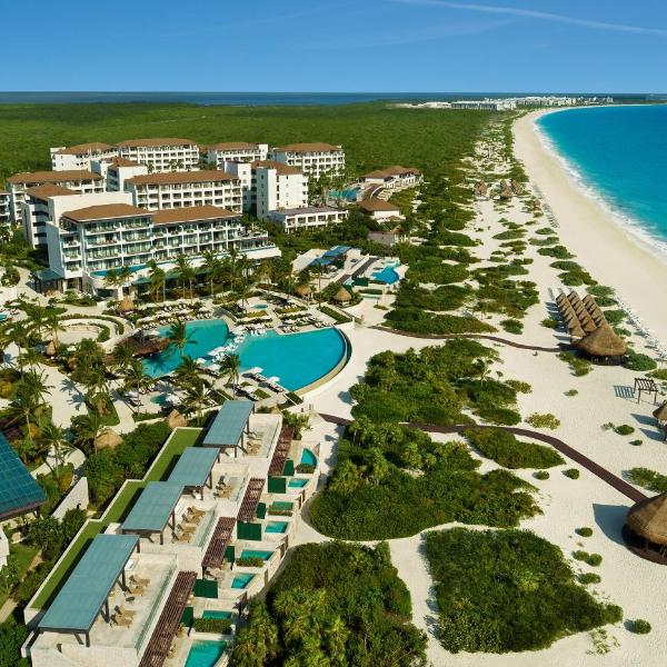 Dreams Playa Mujeres Golf & Spa Resort - All Inclusive, Канкун