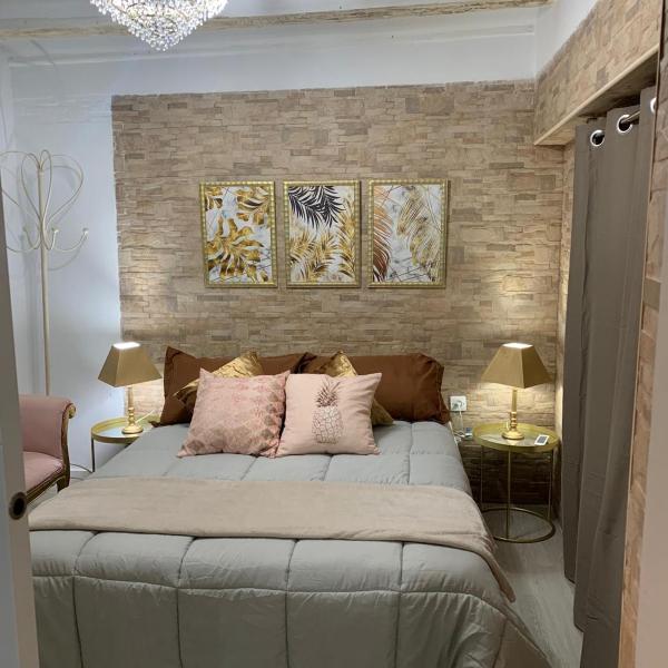 La puerta azul en el corazón de Cádiz