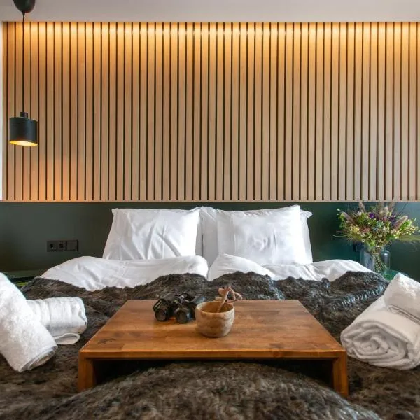 Haltia Lake Lodge nature boutique hotel & glamping，位于埃斯波的酒店