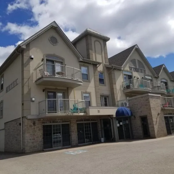 Condo St Sauveur, hotel in Piedmont