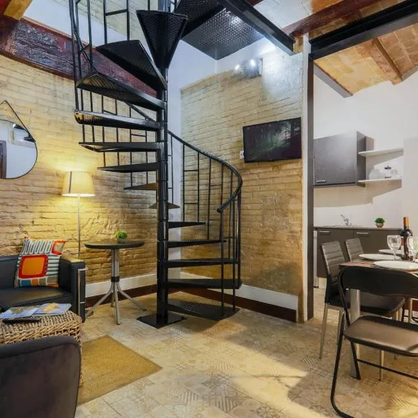 New Listing DUPLEX NEAR THE BEACH Barceloneta, hótel í Barcelona